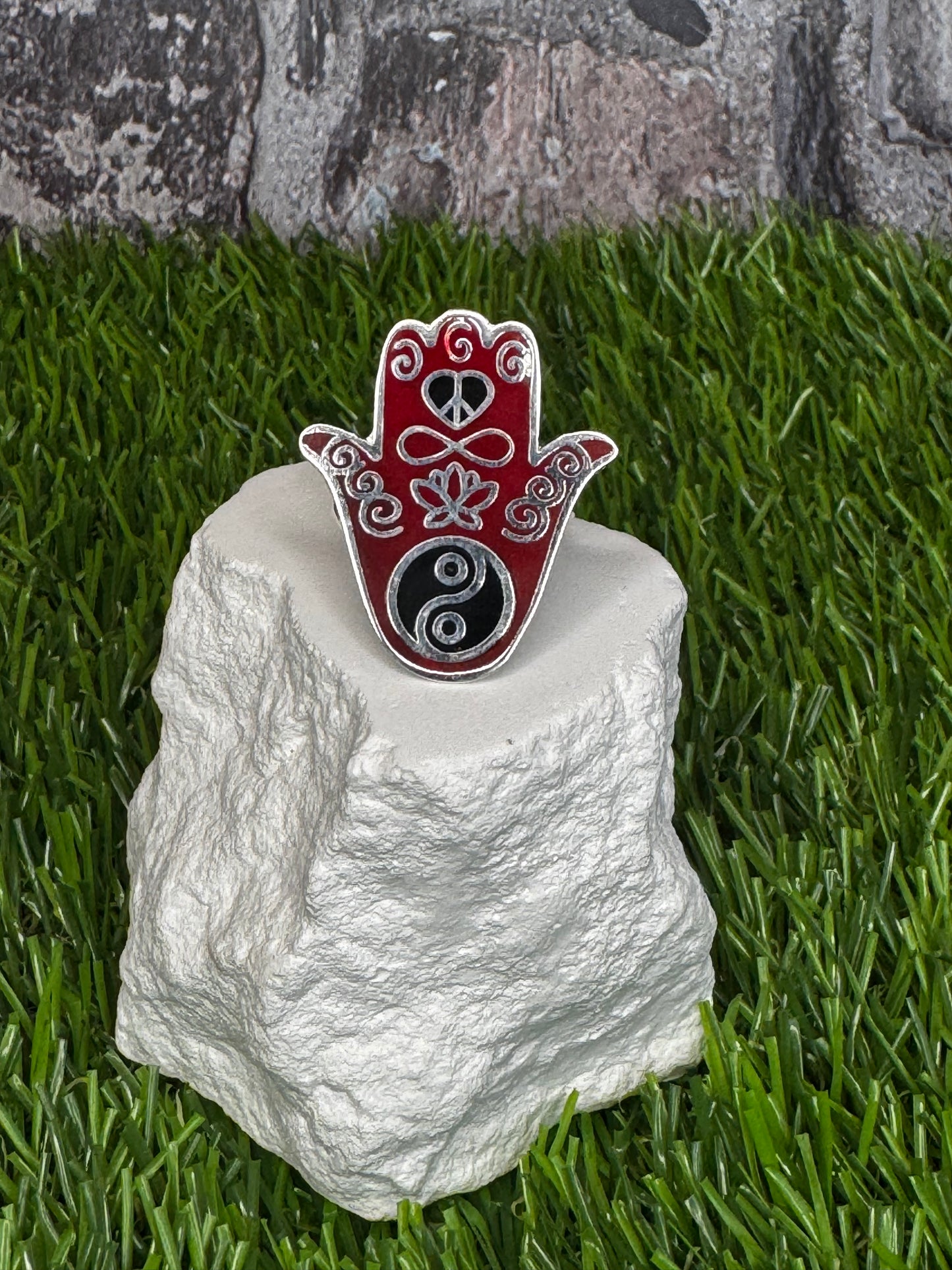 Mano Ring