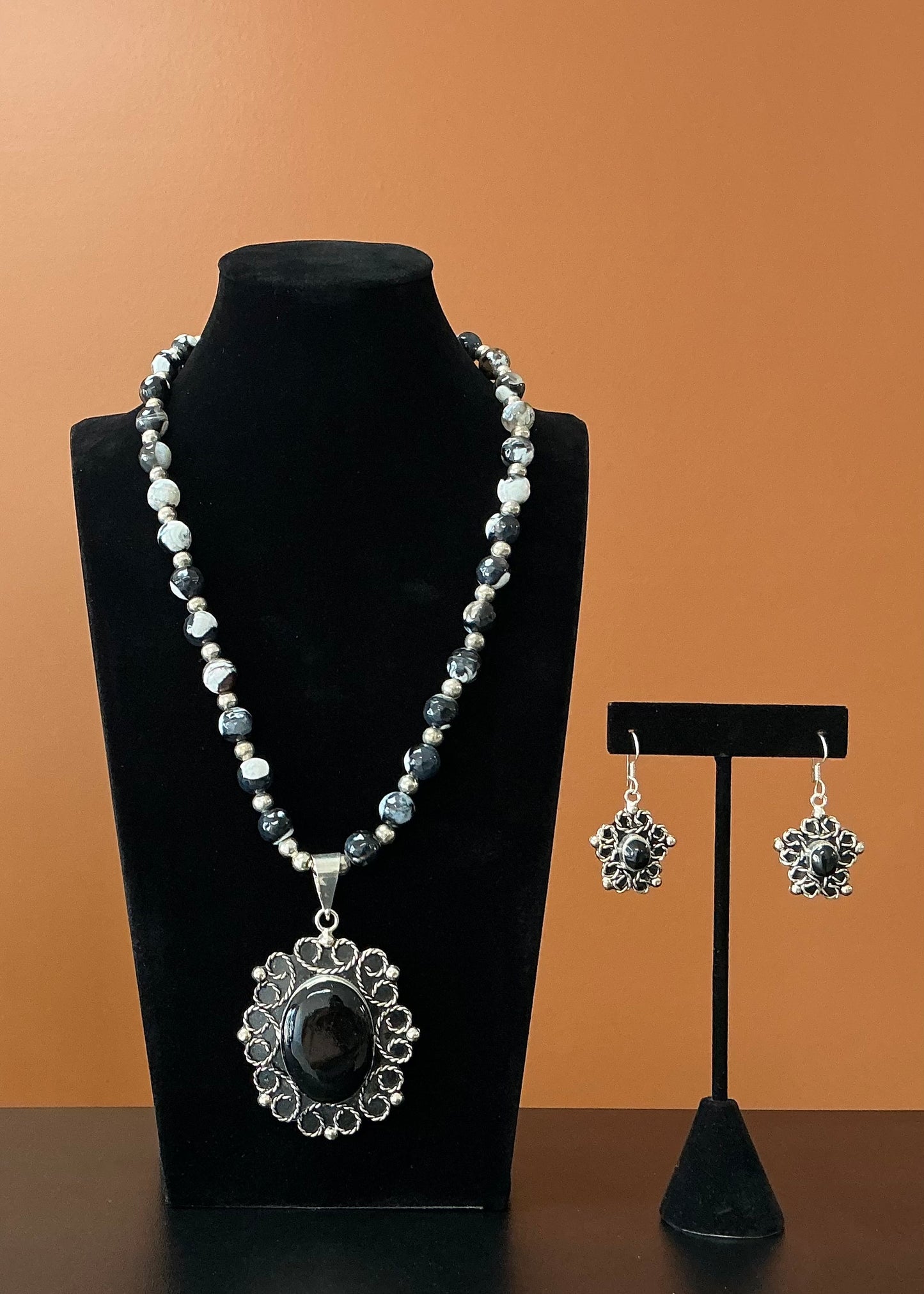 Dark Reflection Necklace & Earring Set