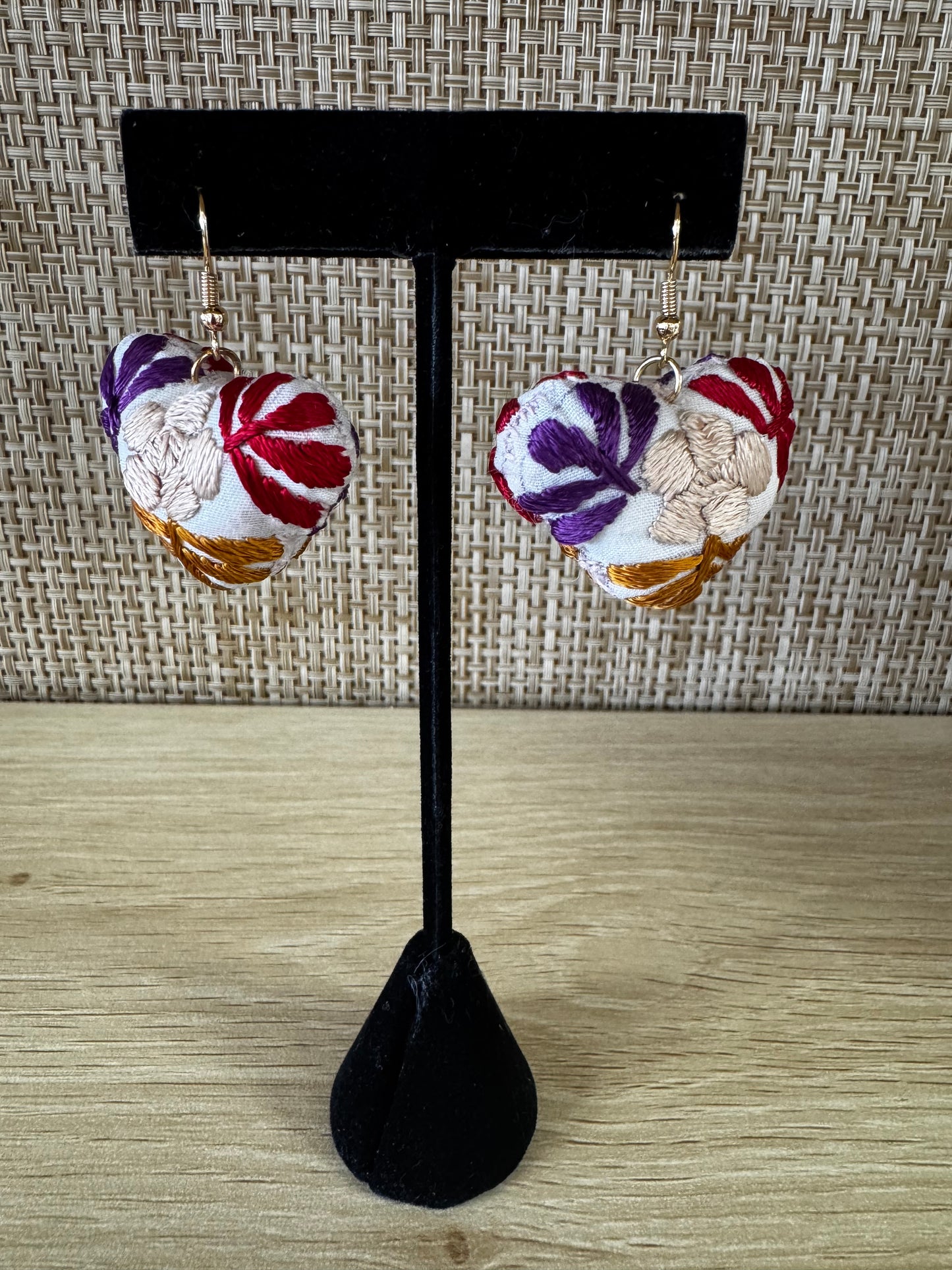 Warm Autumn Day Corazón Earrings