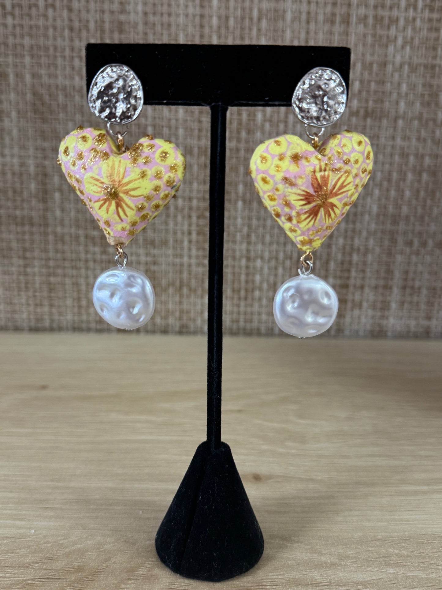 Yellow Corazón Pearl Statement Earrings