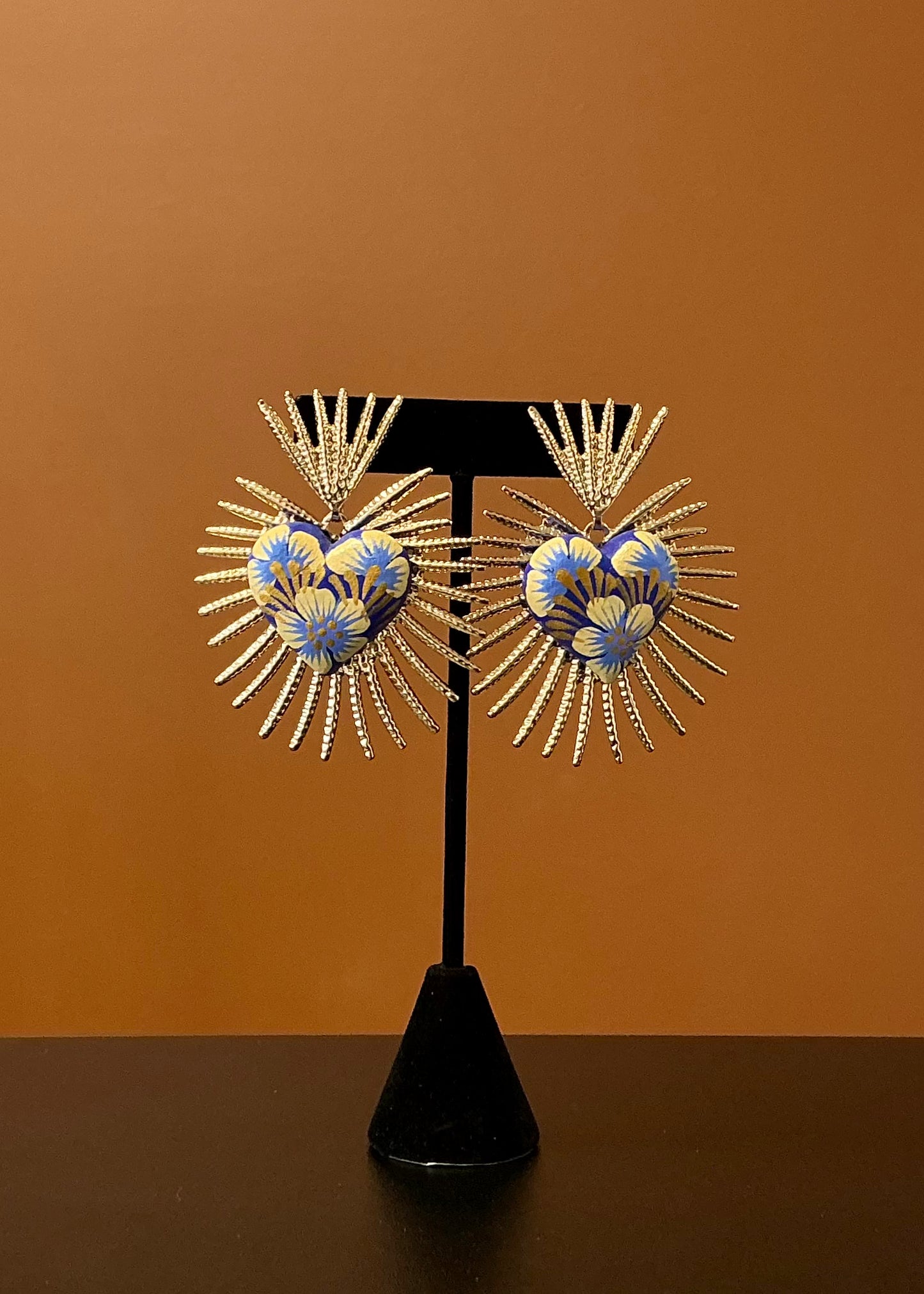 Rayos del Sol Corazón Earrings