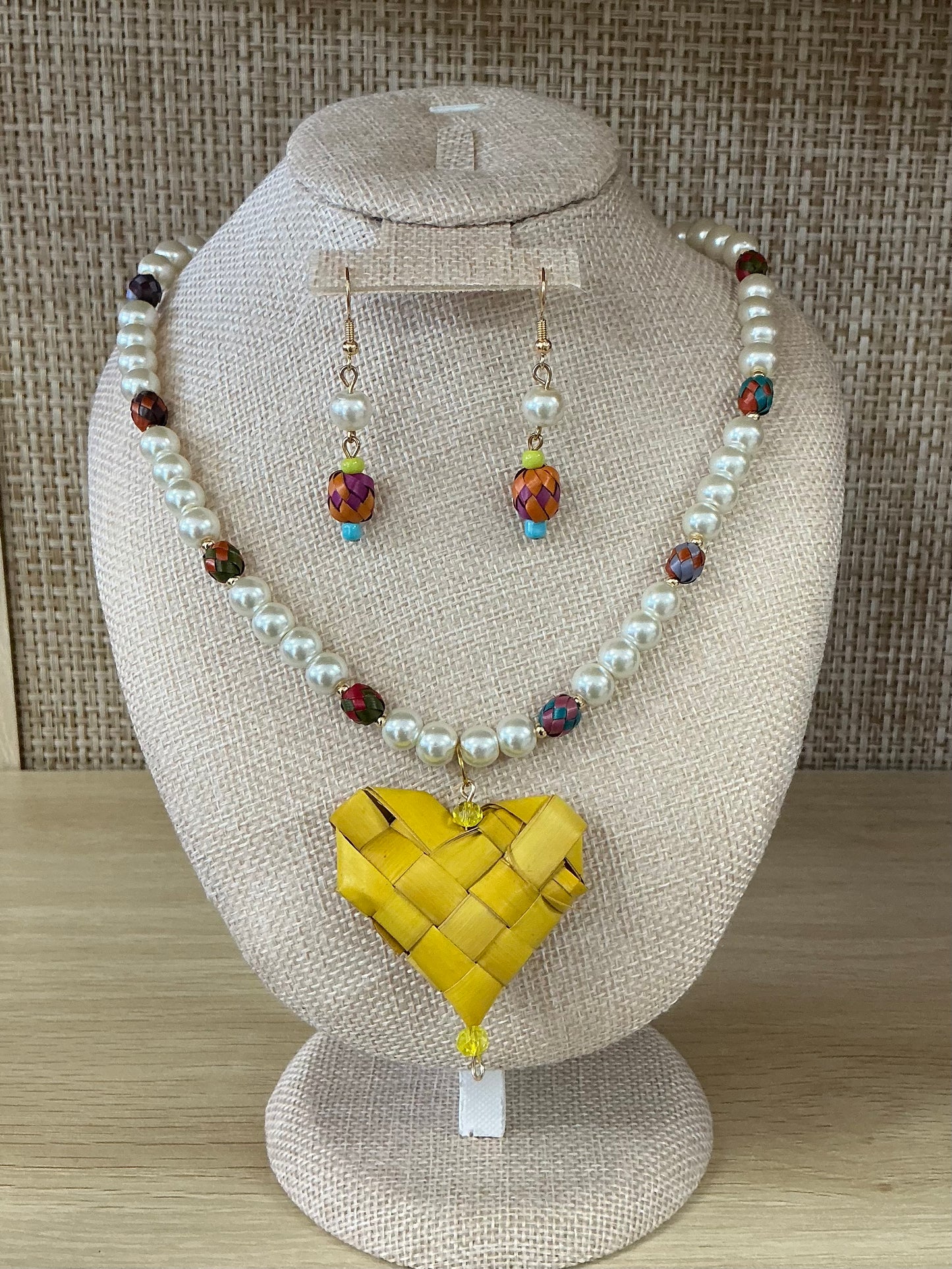Corazón de Palma Necklace & Earrings Set