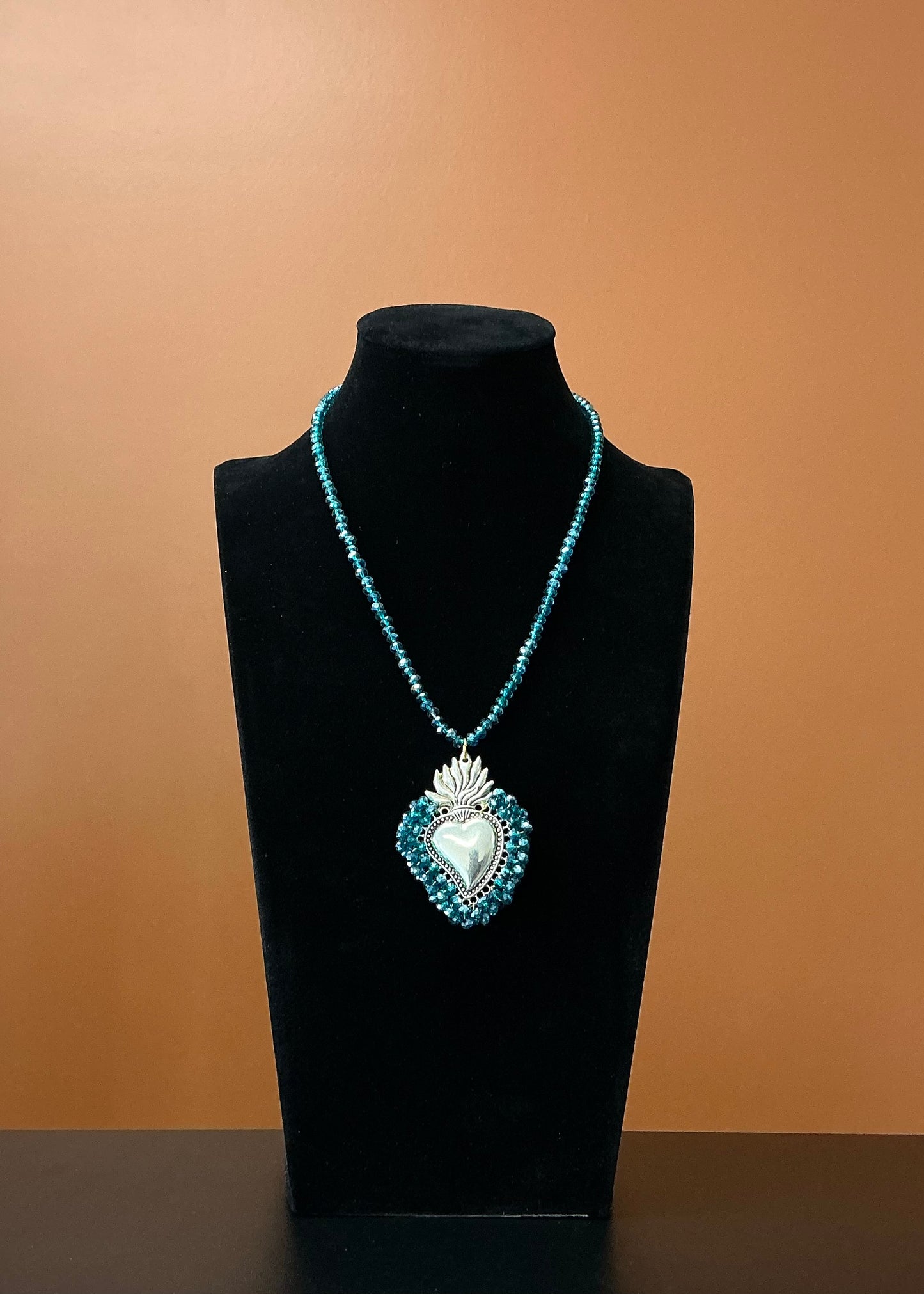 Corazón Sagrado Necklace - Teal