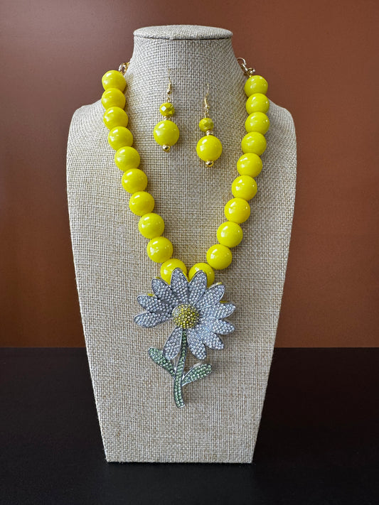 Daisy Statement Necklace Set