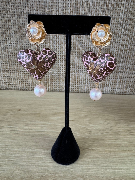 Flor Dorado Corazón Earrings