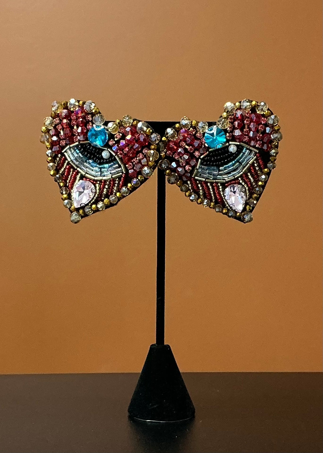 Ojos Enamorados Earrings