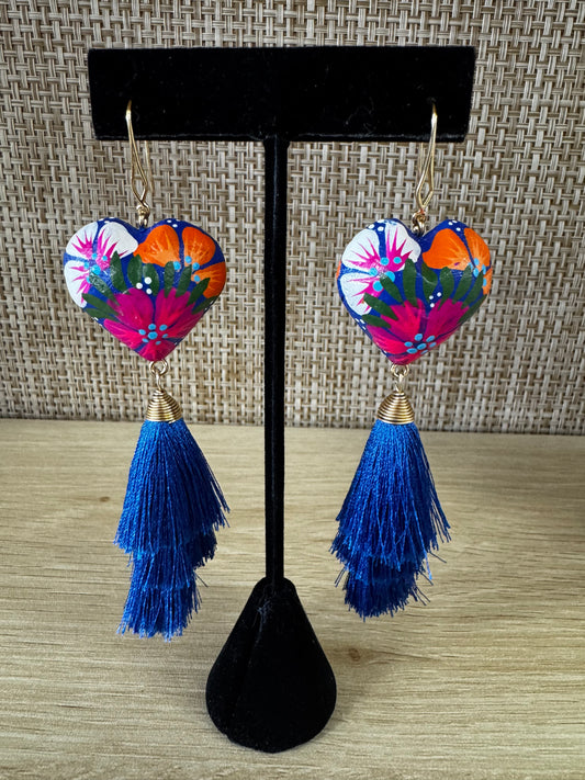 Lluvia de Flores Corazón Earrings