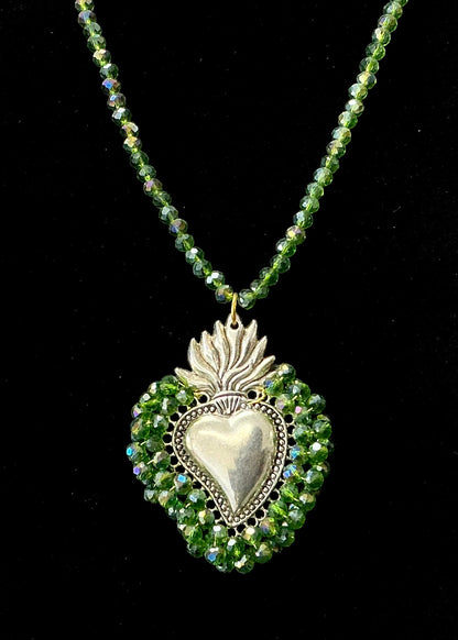 Corazón Sagrado Necklace - Dark Green