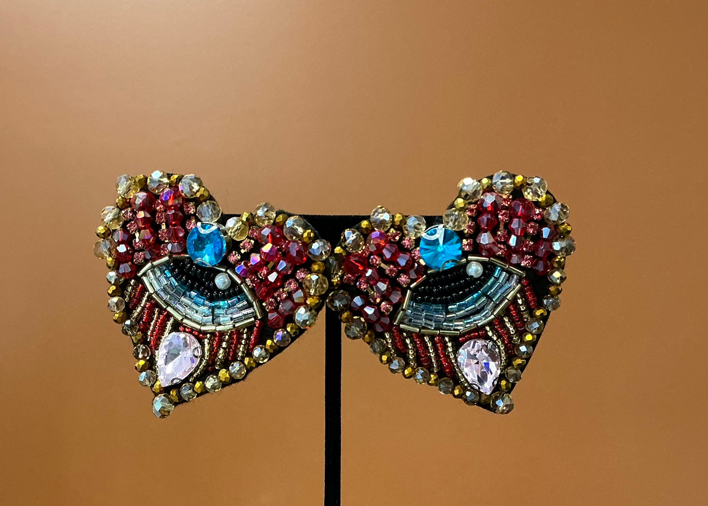 Ojos Enamorados Earrings