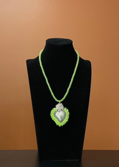 Corazón Sagrado Necklace - Light Green