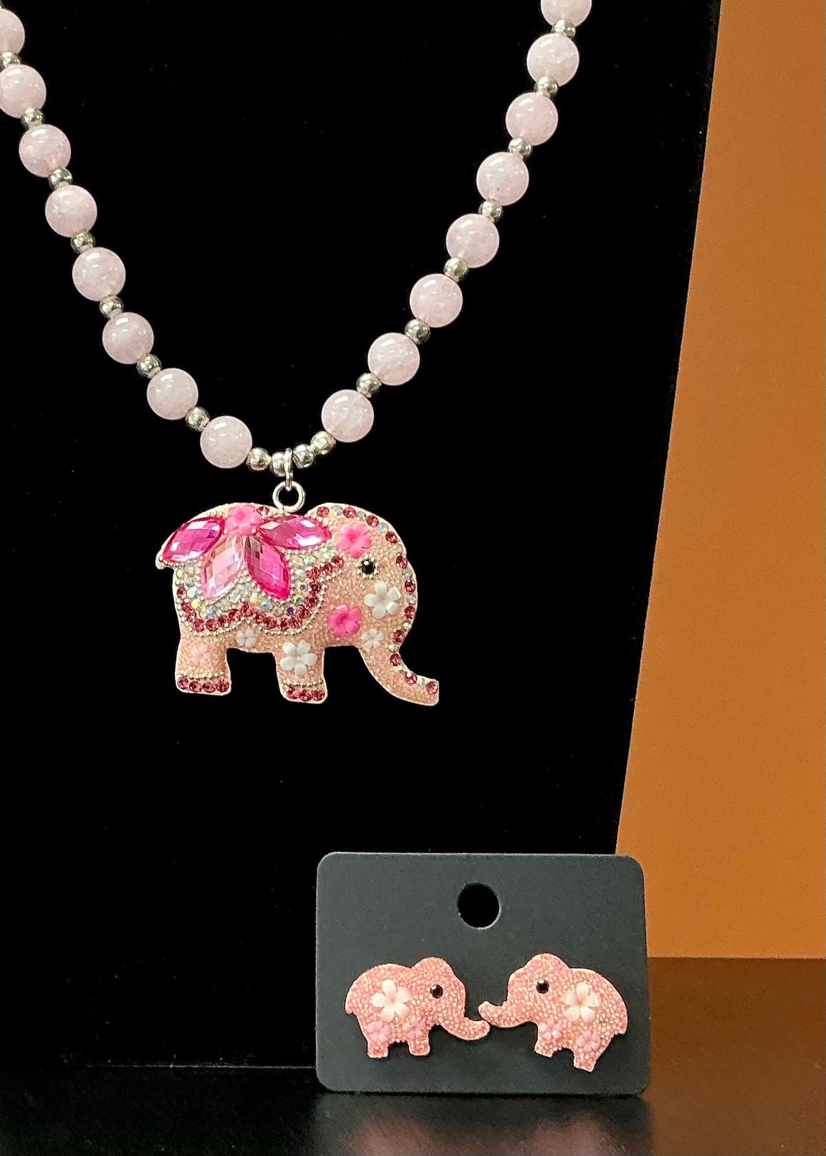 Elephant Necklace & Earrings - Light Pink
