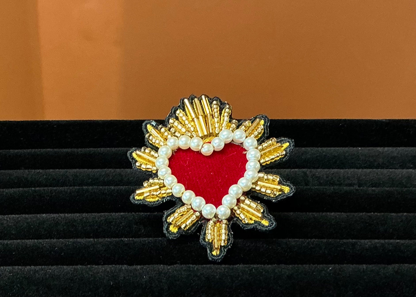 Corazón Sagrado Beaded Ring