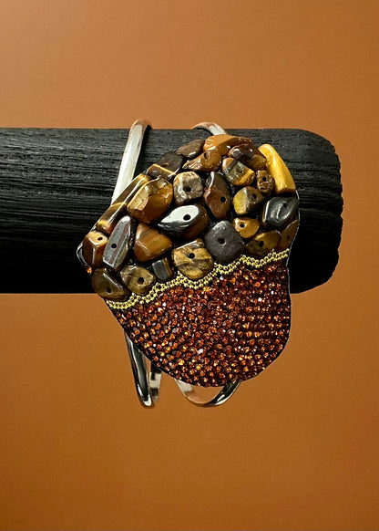 Pebbled Heart Bracelet - Brown