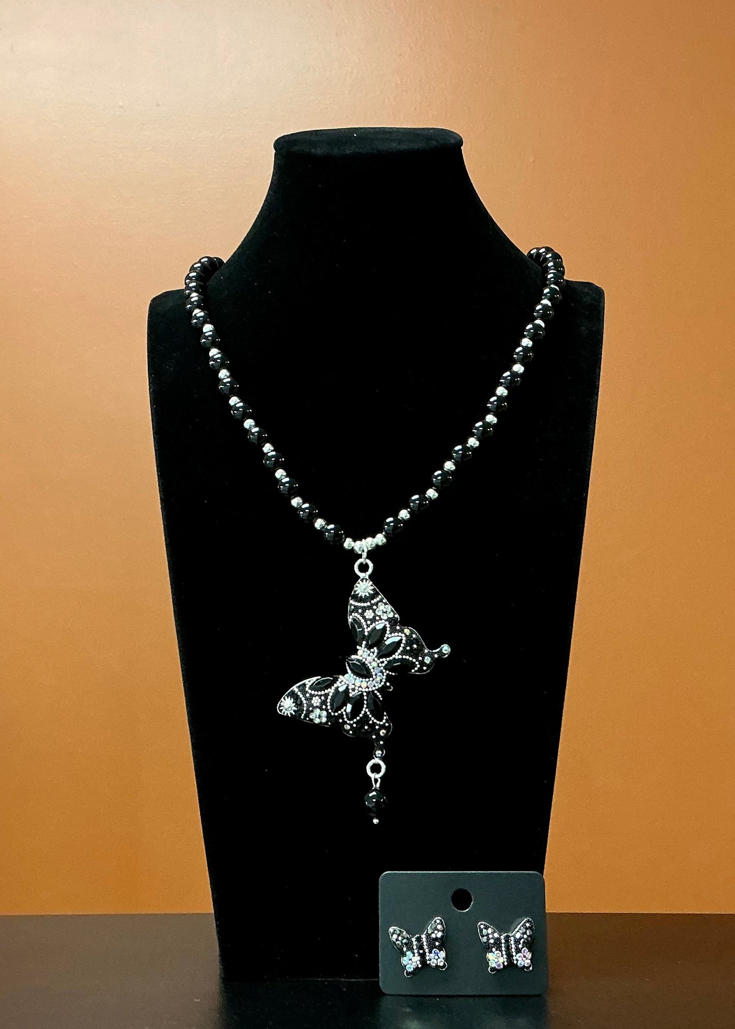Mariposa Statement Necklace & Earrings- Black