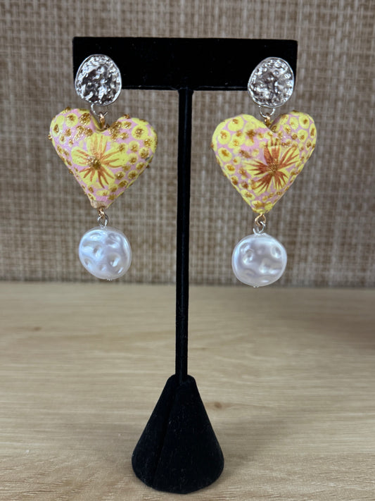 Yellow Corazón Pearl Statement Earrings