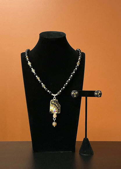 Paleta Necklace & Earring Set
