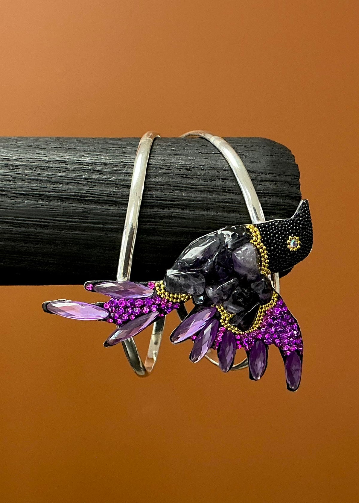 Pebbled Hummingbird Bracelet
