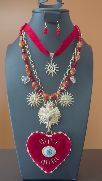 Corazon y Ojo Necklace Set - Red